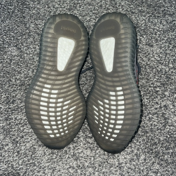 Yeezy Boost 350 V2 'Beluga' - Picture 6 of 7